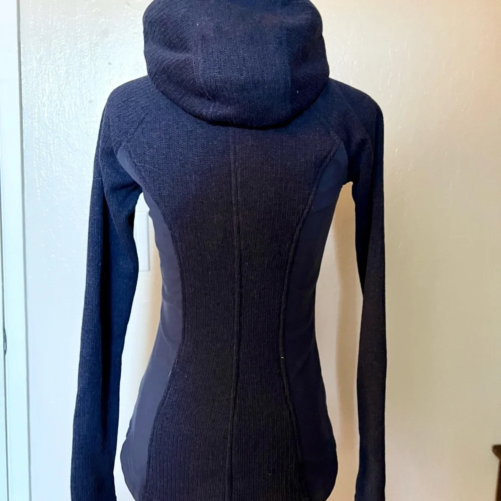 “Rare” Athleta hooded jacket - Picture 2 of 6